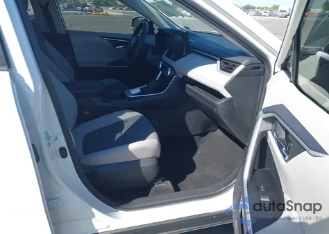 2021 Toyota Rav4 Xle from USA, damaged, VIN 2T3W1RFV5MC166709